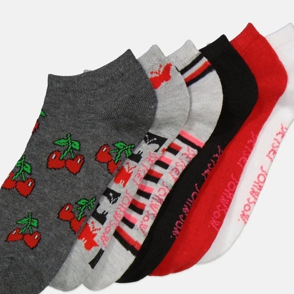 NWT Betsey Johnson Low Cut Black & Red Print Socks Pack of Six